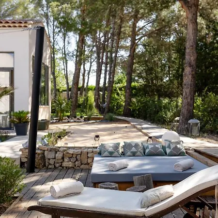 Alojamento de Turismo Selvagem Les Taizen, Sejour Spa- Sans Enfants Saint-Cannat