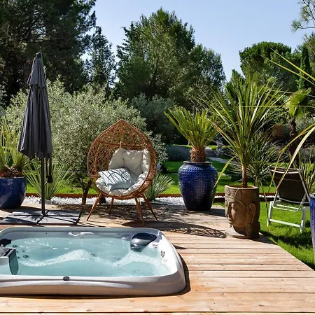 Alojamento de Turismo Selvagem Les Taizen, Sejour Spa- Sans Enfants Saint-Cannat